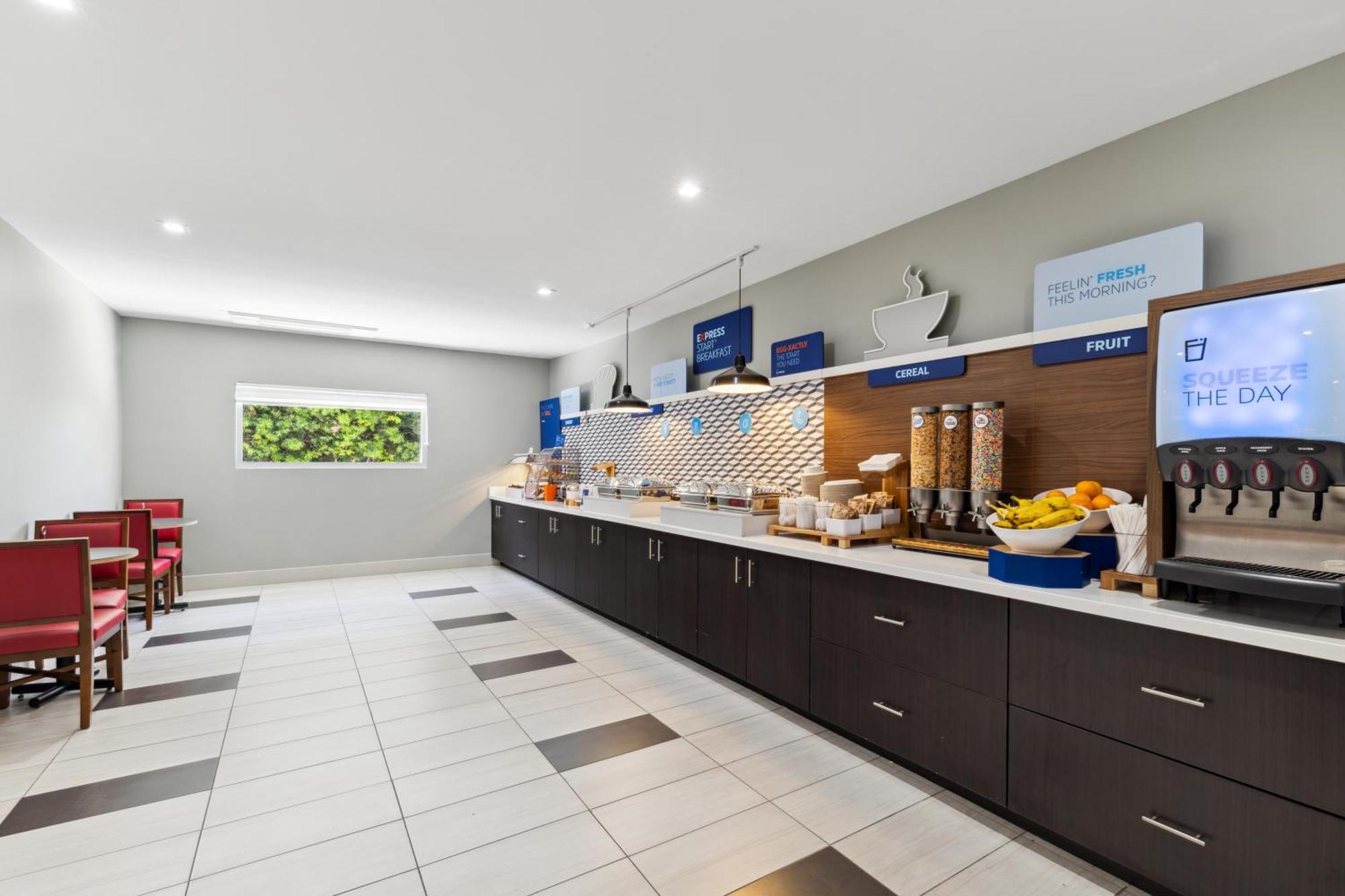 Holiday Inn Express & Suites Mountain View Silicon Valley By Ihg エクステリア 写真