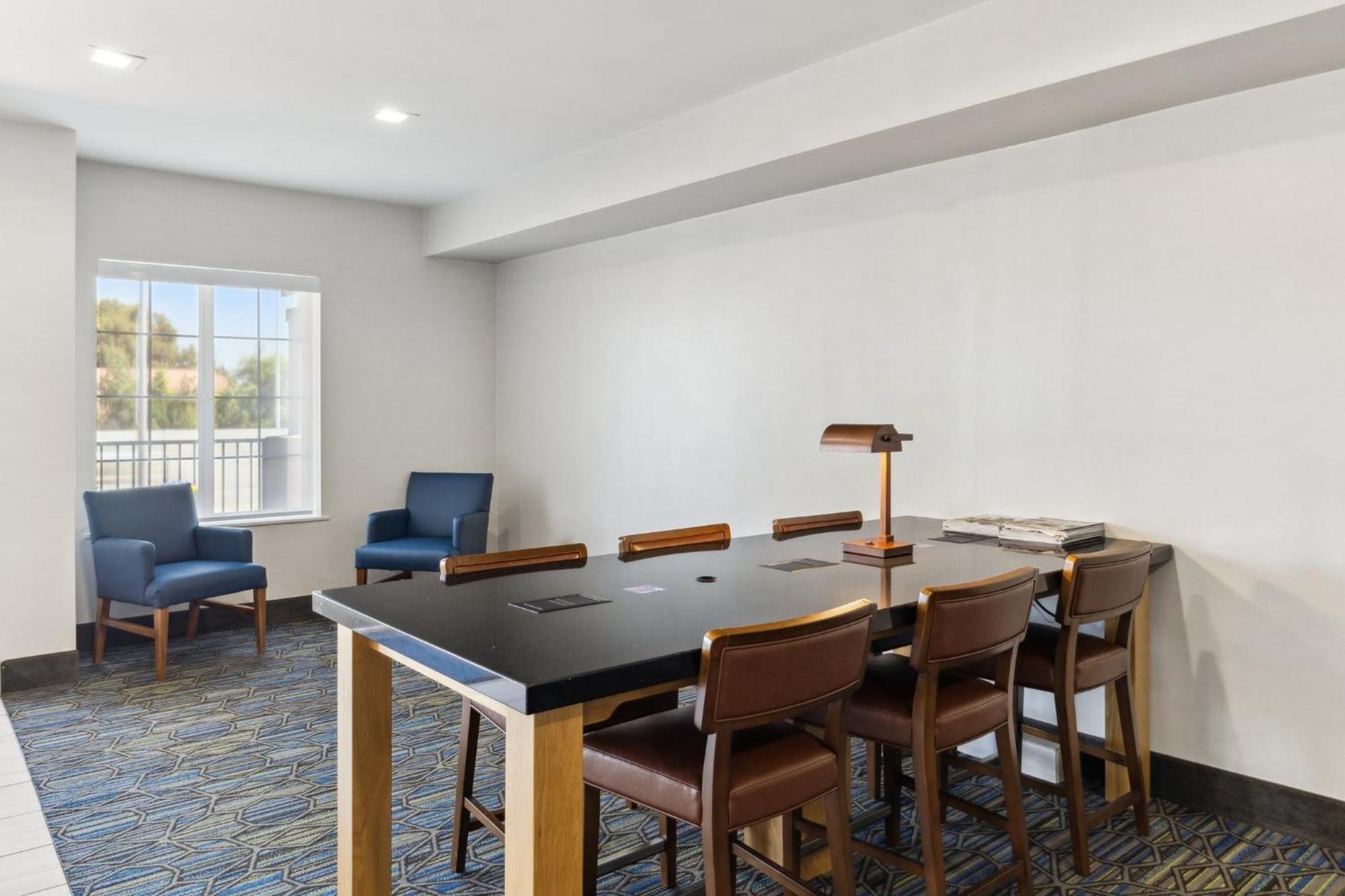 Holiday Inn Express & Suites Mountain View Silicon Valley By Ihg エクステリア 写真