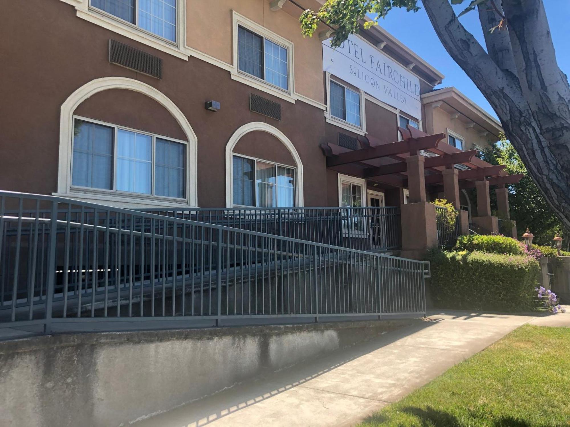 Holiday Inn Express & Suites Mountain View Silicon Valley By Ihg エクステリア 写真